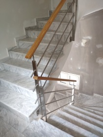 Ξύλινη κουπαστή